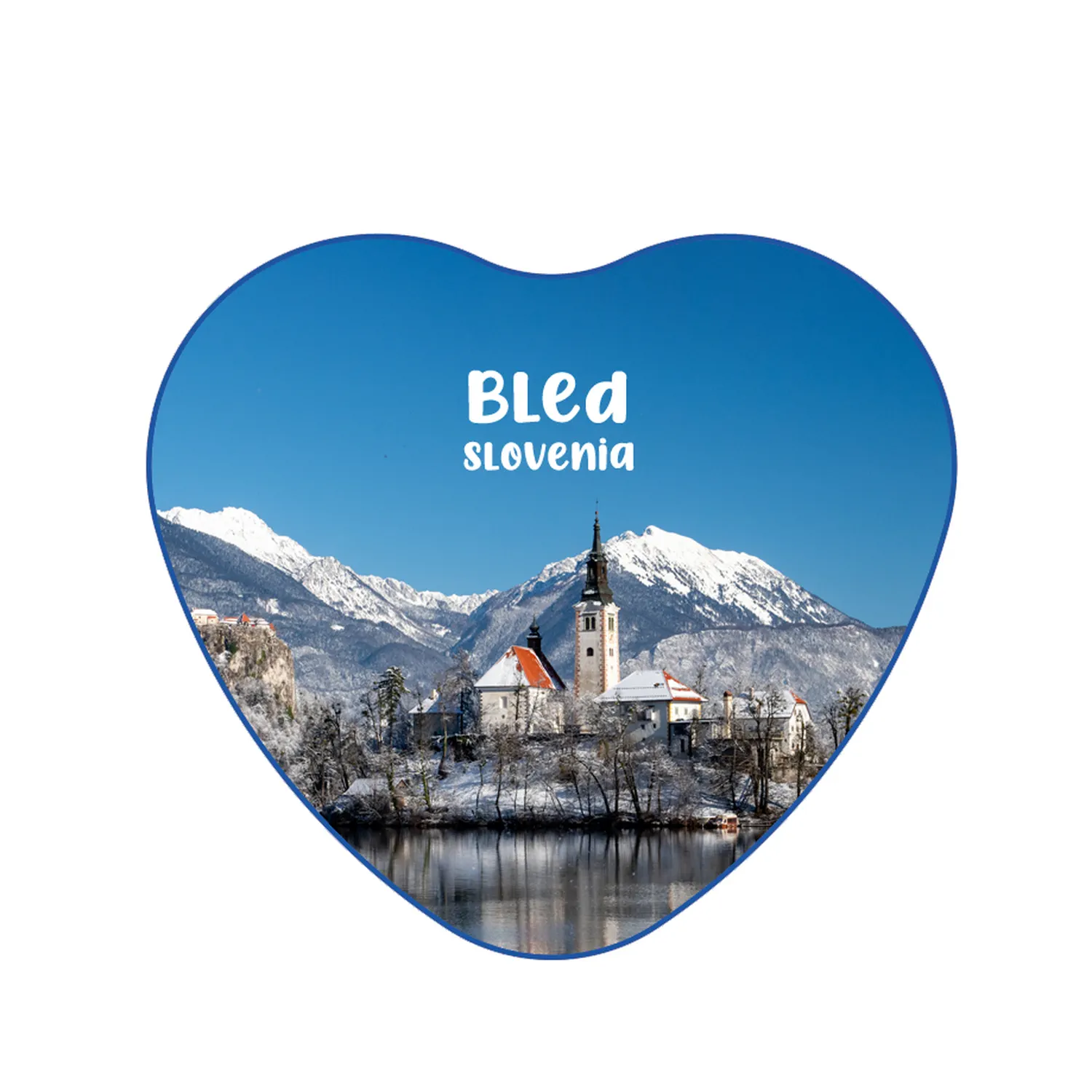 bled 14 – otok pozimi magnet srce Foto magnet Bled – srce oblikovan magnet z zimskim motivom Blejskega otoka, velikost 52x57 mm